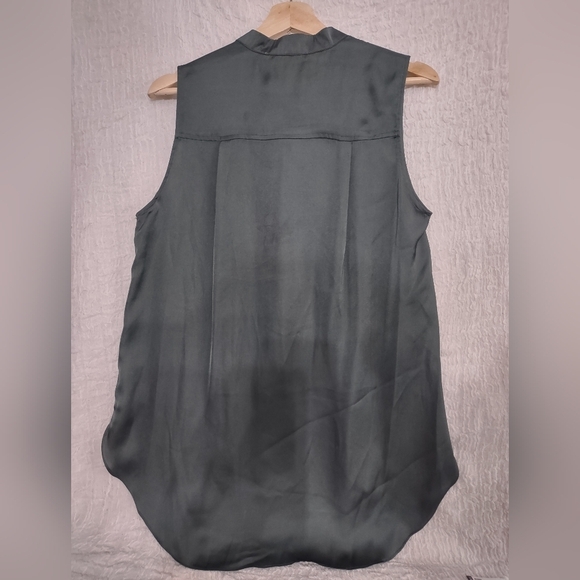 DR2 Blouse Tunic Top Sleeveless Satin Round Neck Sz S Green‎ Oversized Feminine - Picture 5 of 9